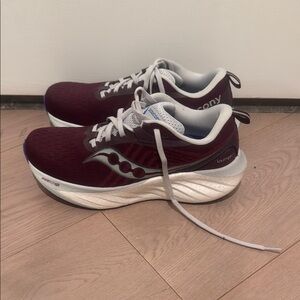 Saucony Triumph 22 Running Shoes
